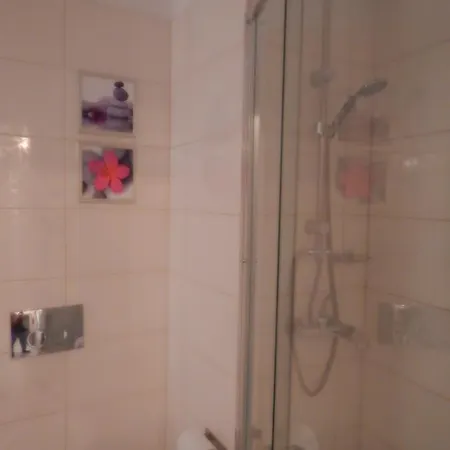 Central Warsaw Apartment 바르샤바